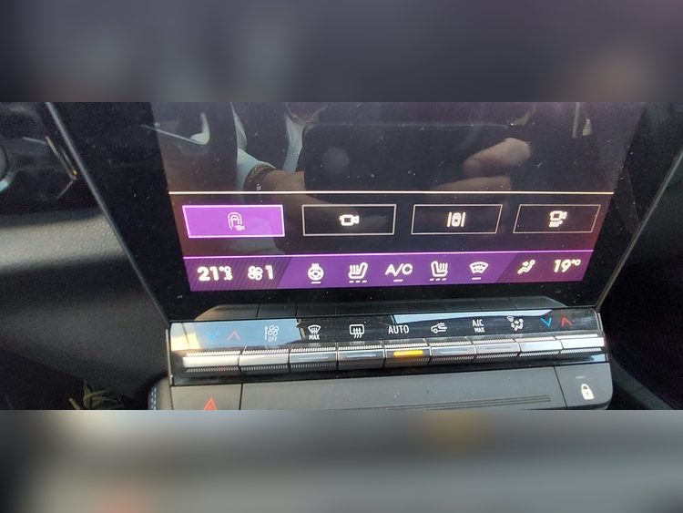 Renault Austral 200CV HYBR foto 17